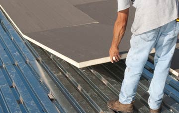 benefits of insulating Sliabh Na H Airde flat roofing